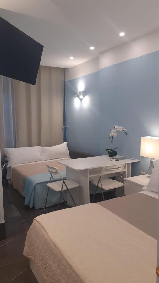 Pescara Centro Luxury Suite II Deluxe Rooms Bagian luar foto