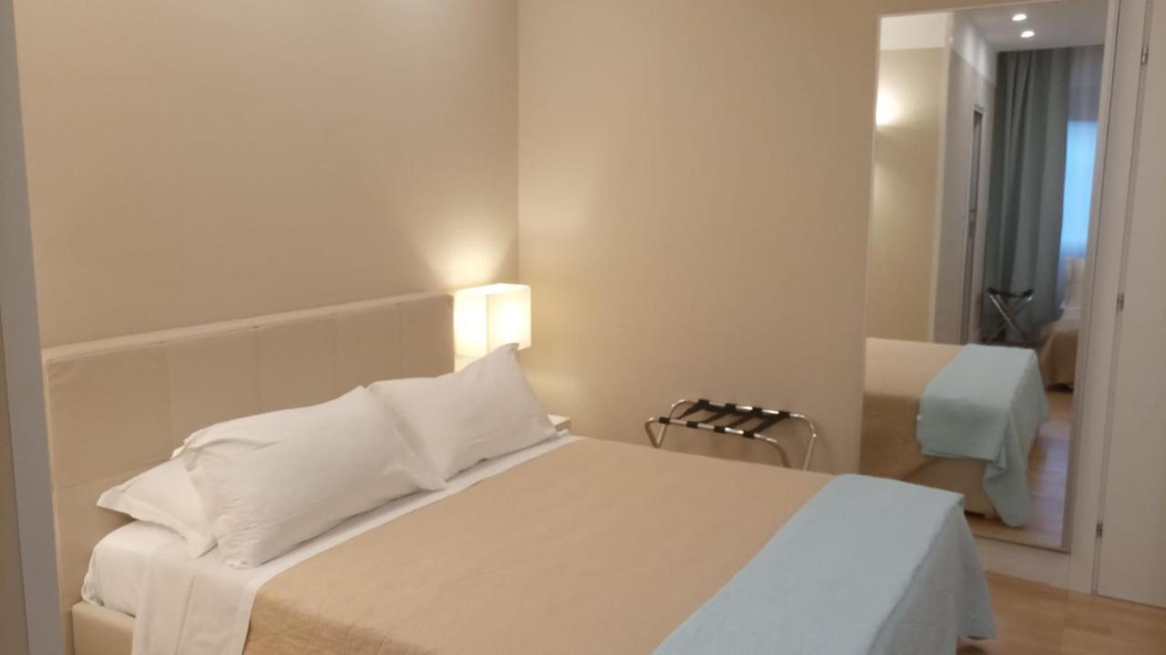 Pescara Centro Luxury Suite II Deluxe Rooms Bagian luar foto